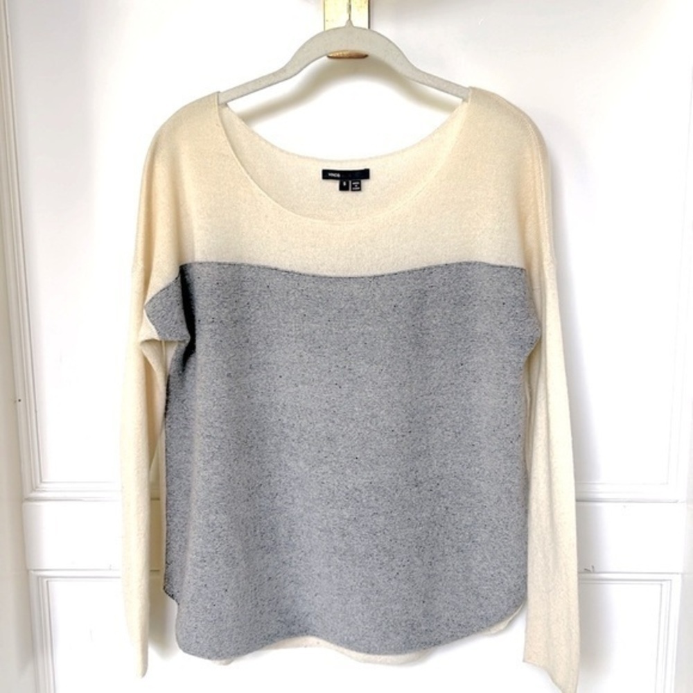 VINCE Cashmere Long sleeve sweater grey/cream colorblock womens size Small